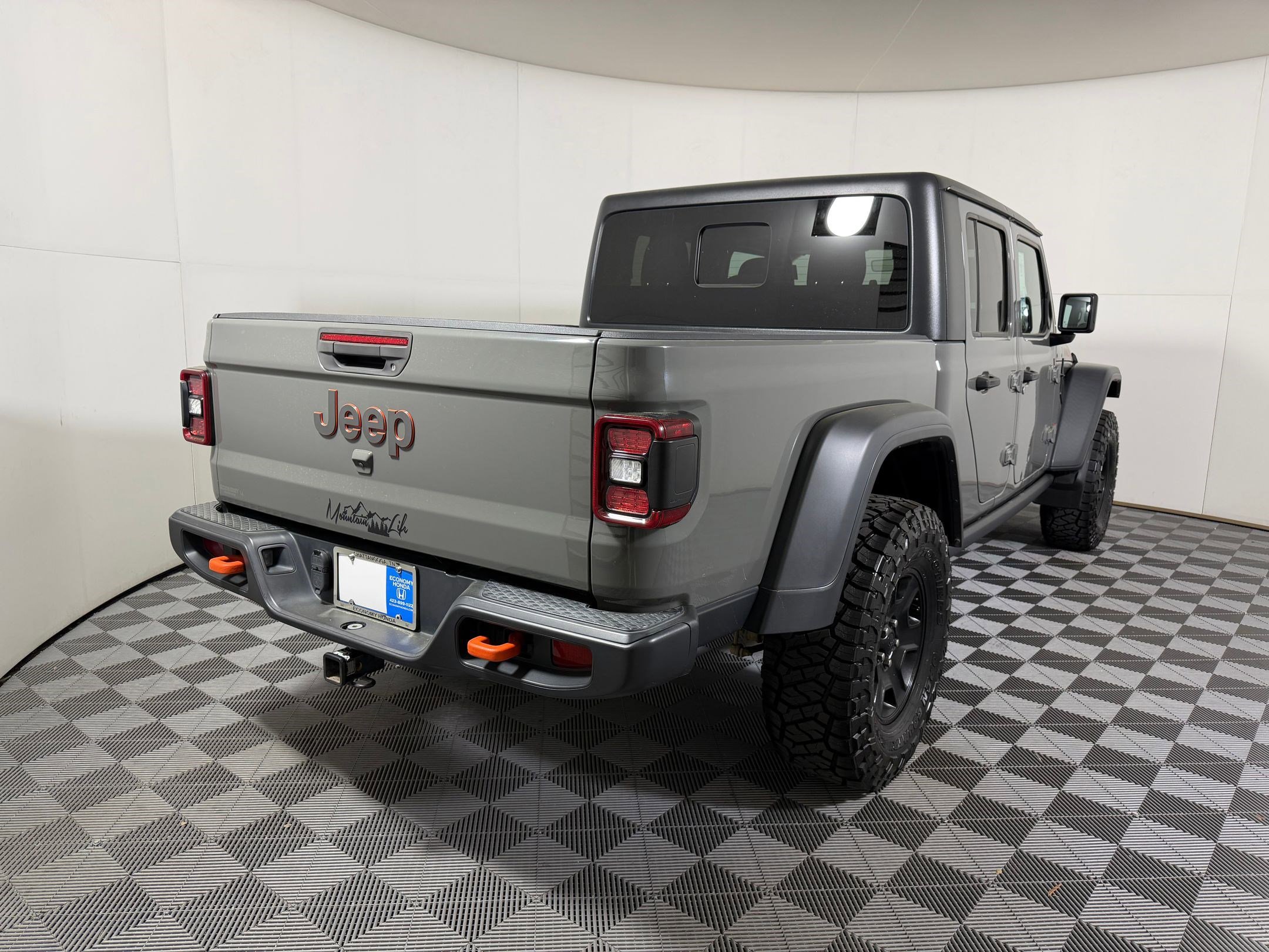 Used 2020 Jeep Gladiator Mojave AWD/4WD image 7