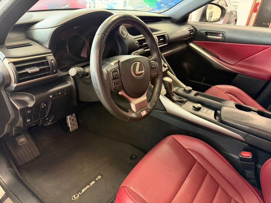 Used 2018 Lexus IS 300 F Sport w/ F Sport Package RWD image 26