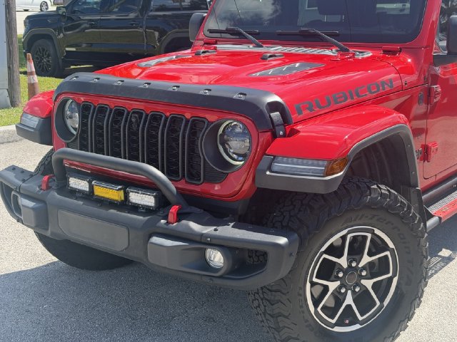 Used 2024 Jeep Wrangler Rubicon AWD/4WD image 6