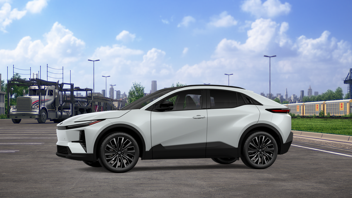 New 2026 Toyota C-HR AWD/4WD image 3