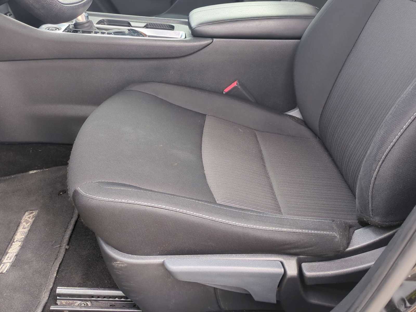 Used 2024 Nissan Sentra SV image 18