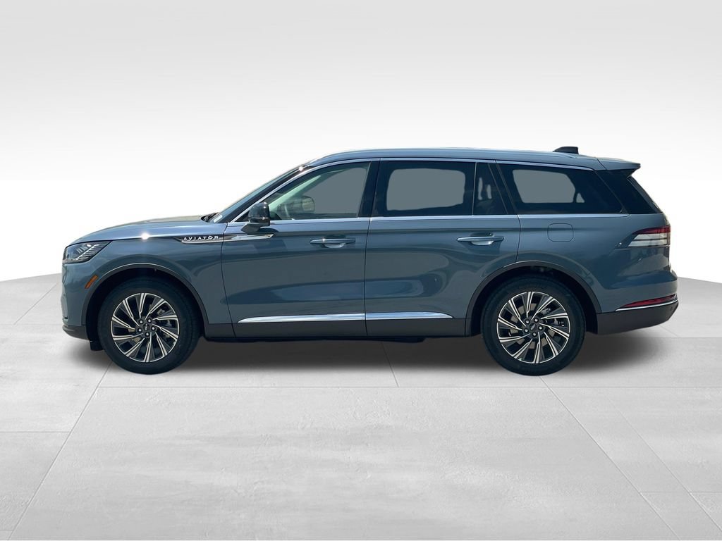 New 2026 Lincoln Aviator AWD image 2