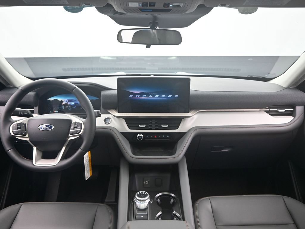 New 2026 Ford Explorer Active image 30