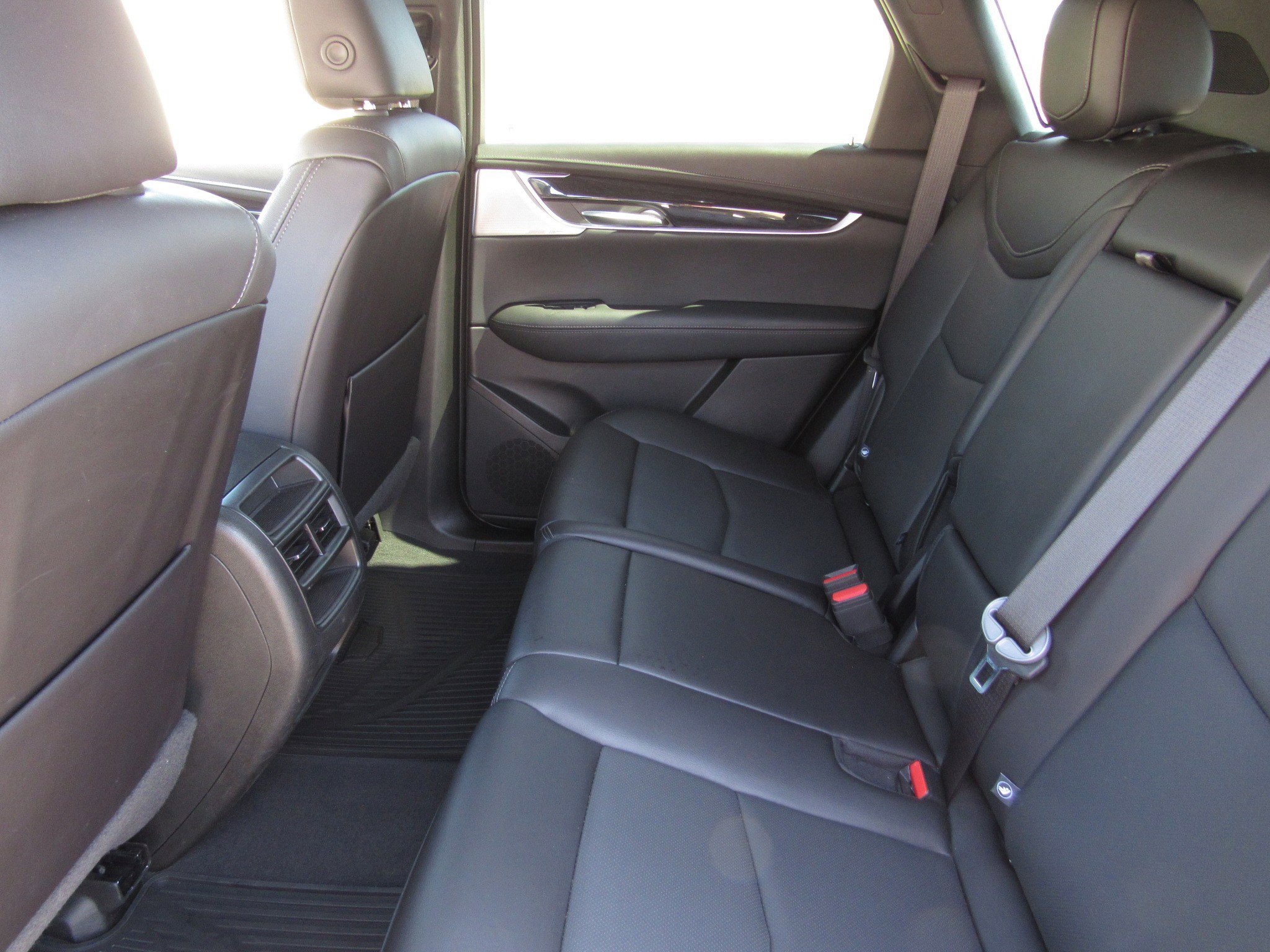 Used 2025 Cadillac XT5 Premium Luxury FWD image 15