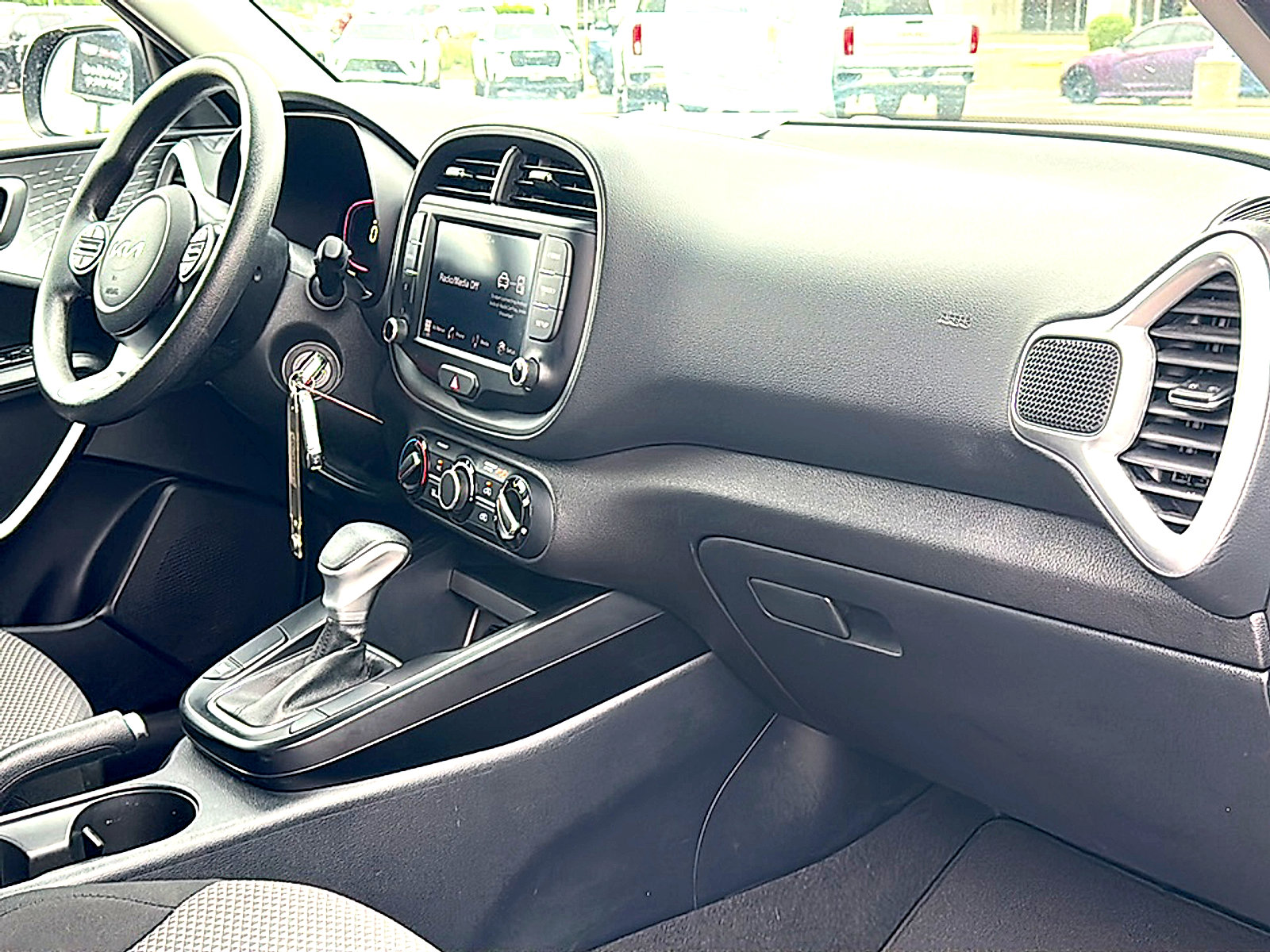 Used 2024 Kia Soul LX w/ Option Group 015 FWD image 22