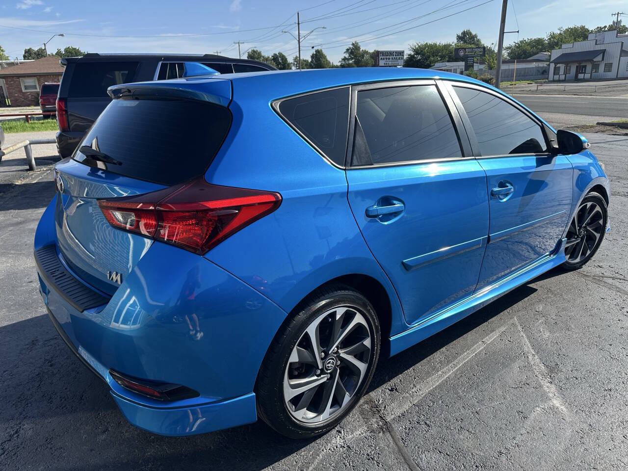 Used 2017 Toyota Corolla iM FWD image 6