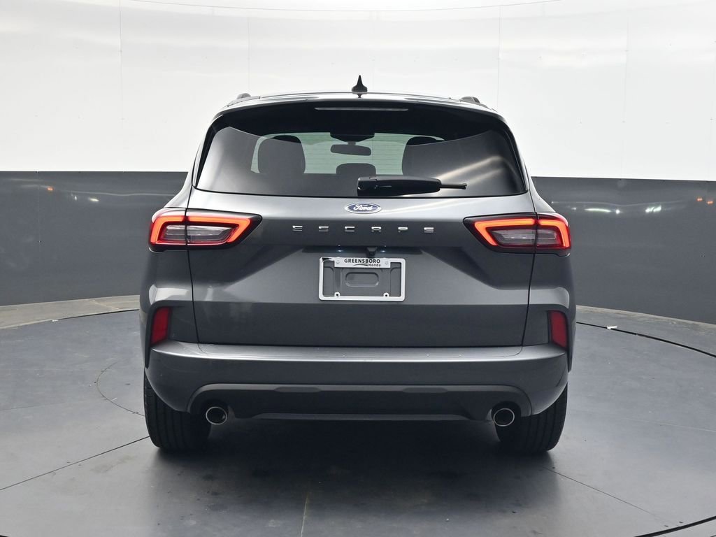 Used 2023 Ford Escape ST-Line FWD image 5