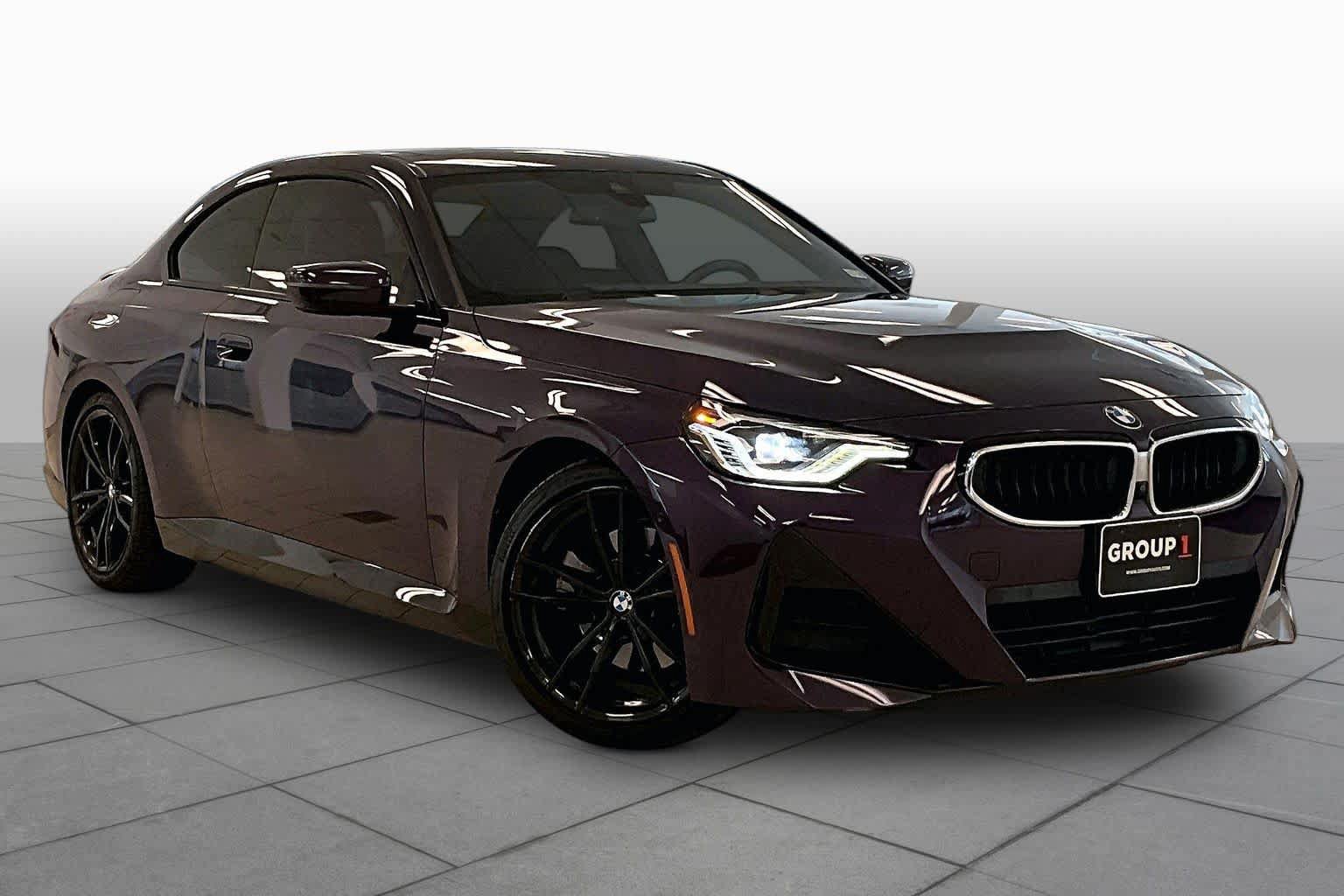 Used 2024 BMW 230i Coupe w/ Premium Package RWD image 2