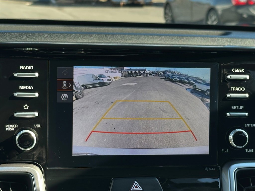 Used 2022 Kia Sorento LX image 17