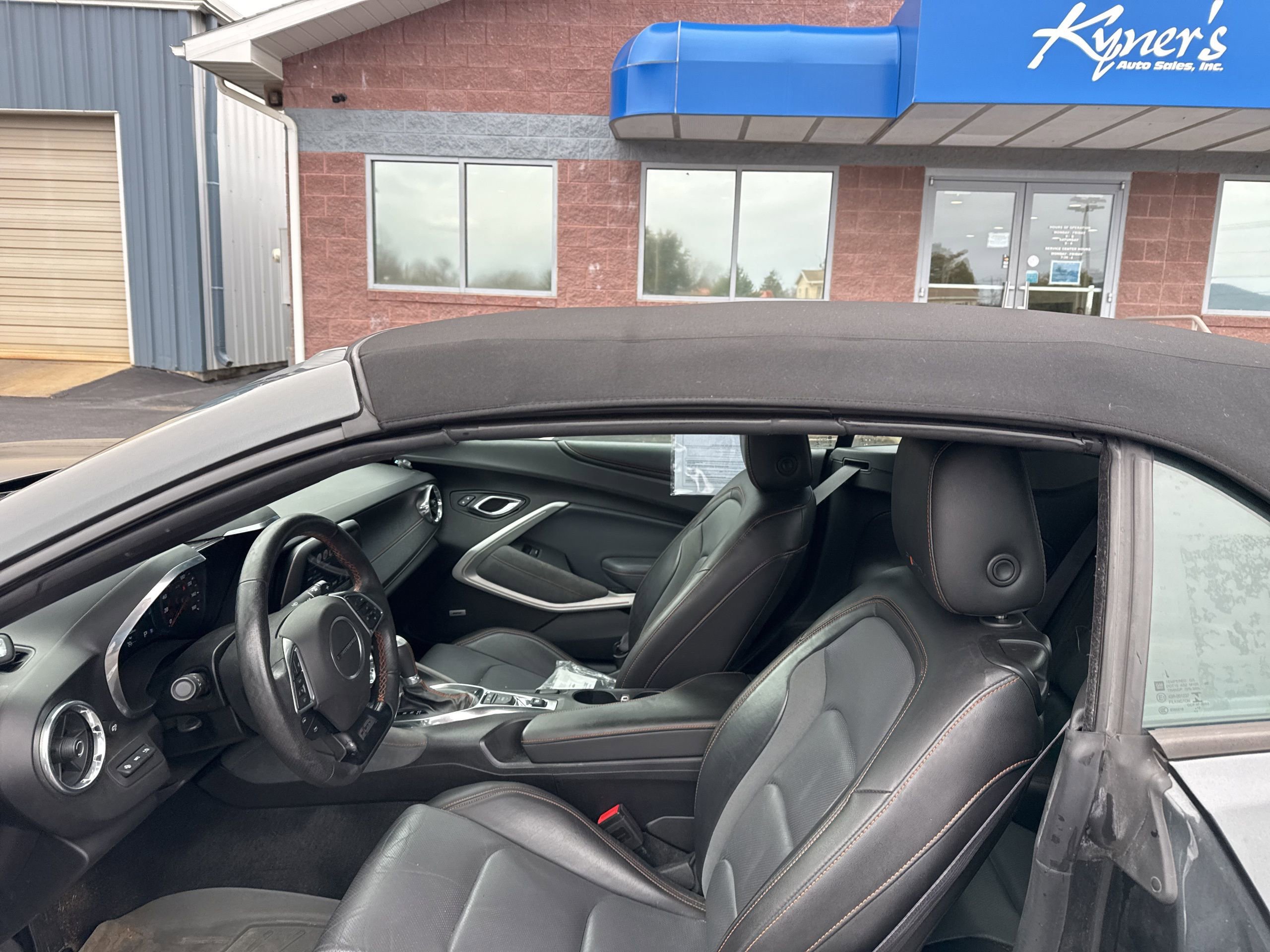 Used 2017 Chevrolet Camaro LT image 10