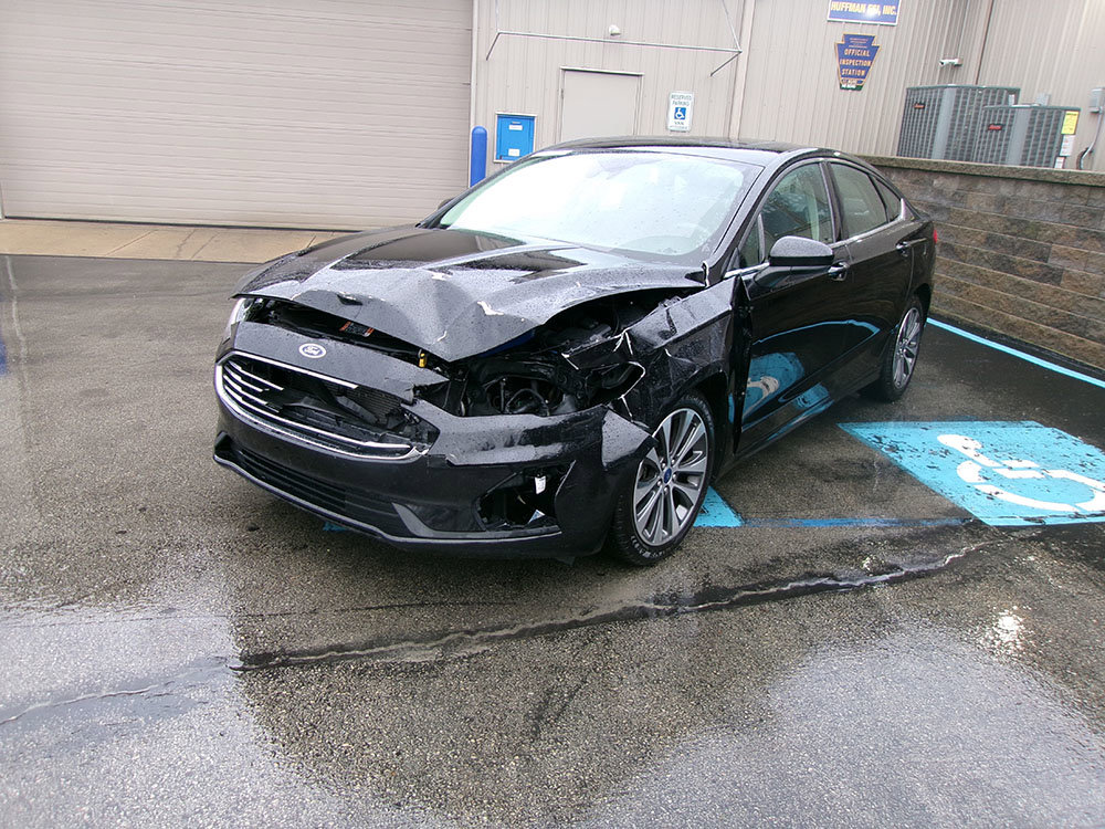 Used 2020 Ford Fusion SE image 1