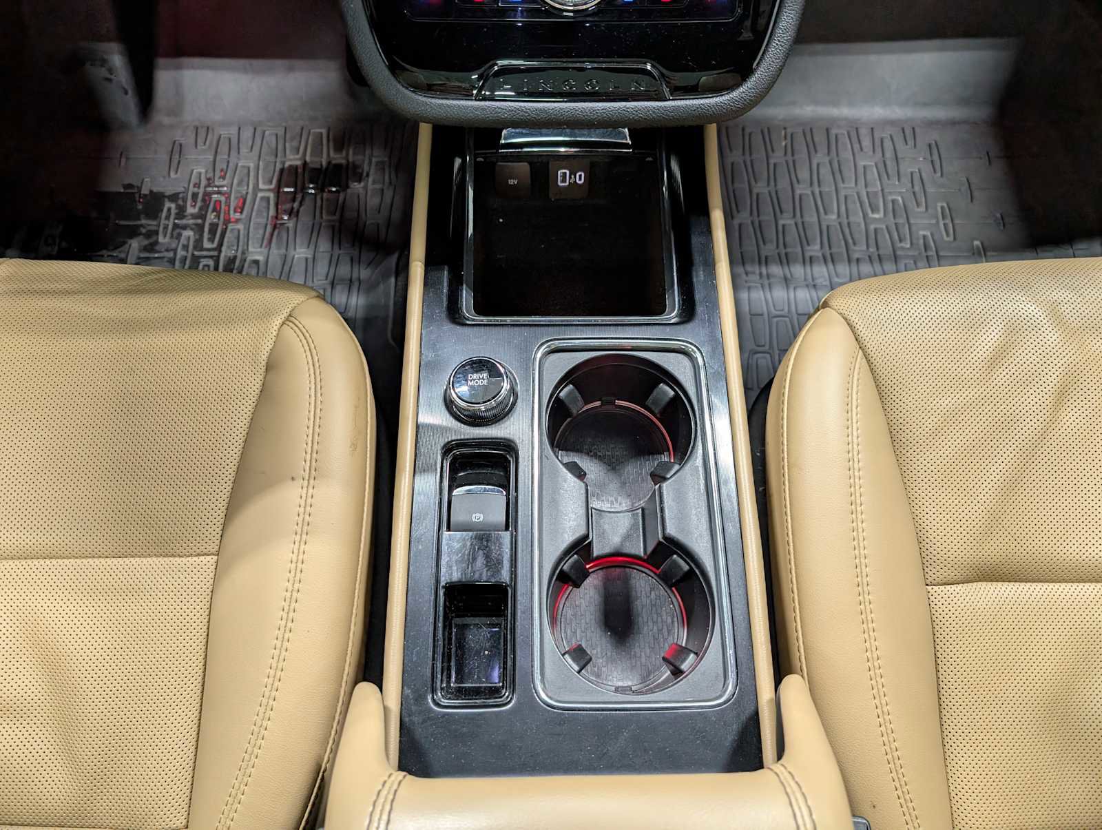 Certified 2022 Lincoln Corsair Reserve image 19