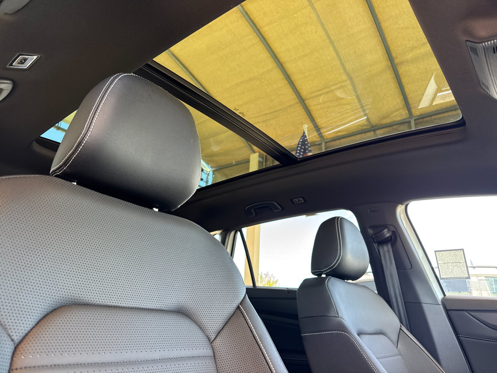 New 2026 Volkswagen Atlas Cross Sport SEL AWD/4WD image 17