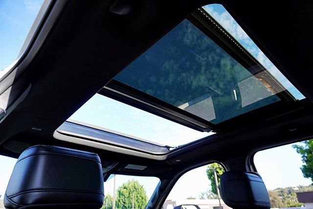 Used 2025 Toyota Tundra Limited w/ TRD Off-Road Package AWD/4WD image 19