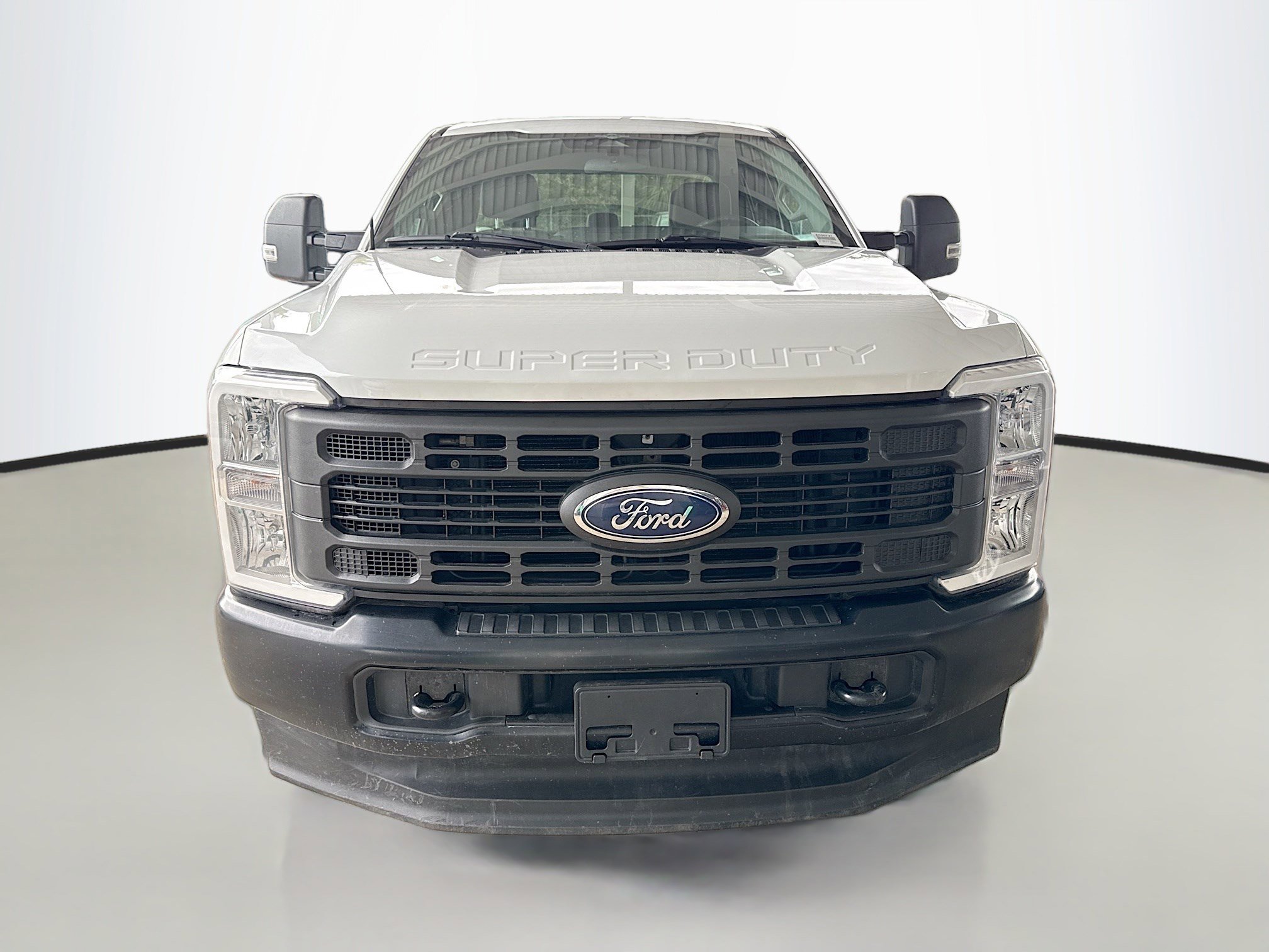 Used 2023 Ford F250 XL image 2