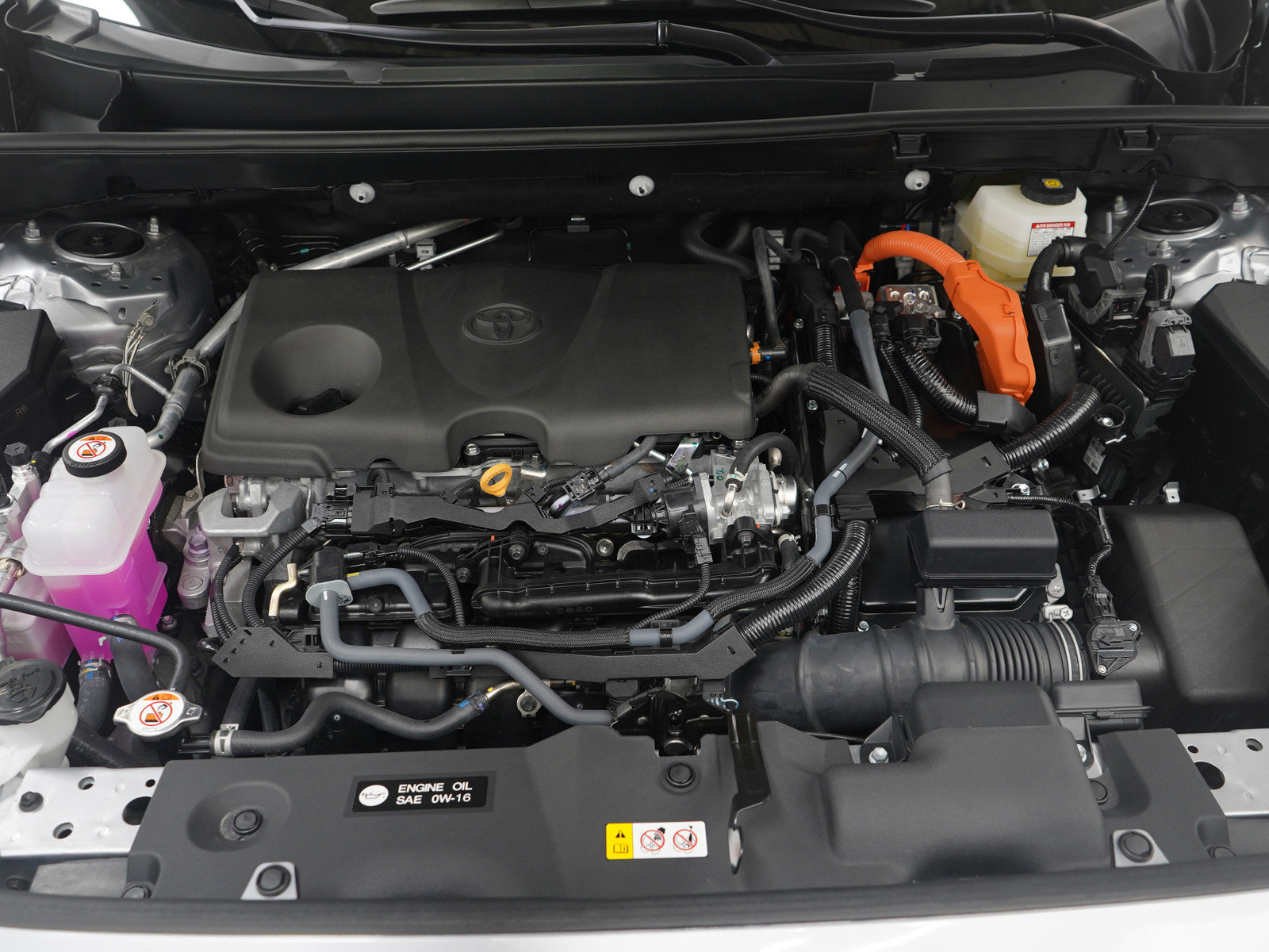 Used 2025 Toyota RAV4 LE image 31