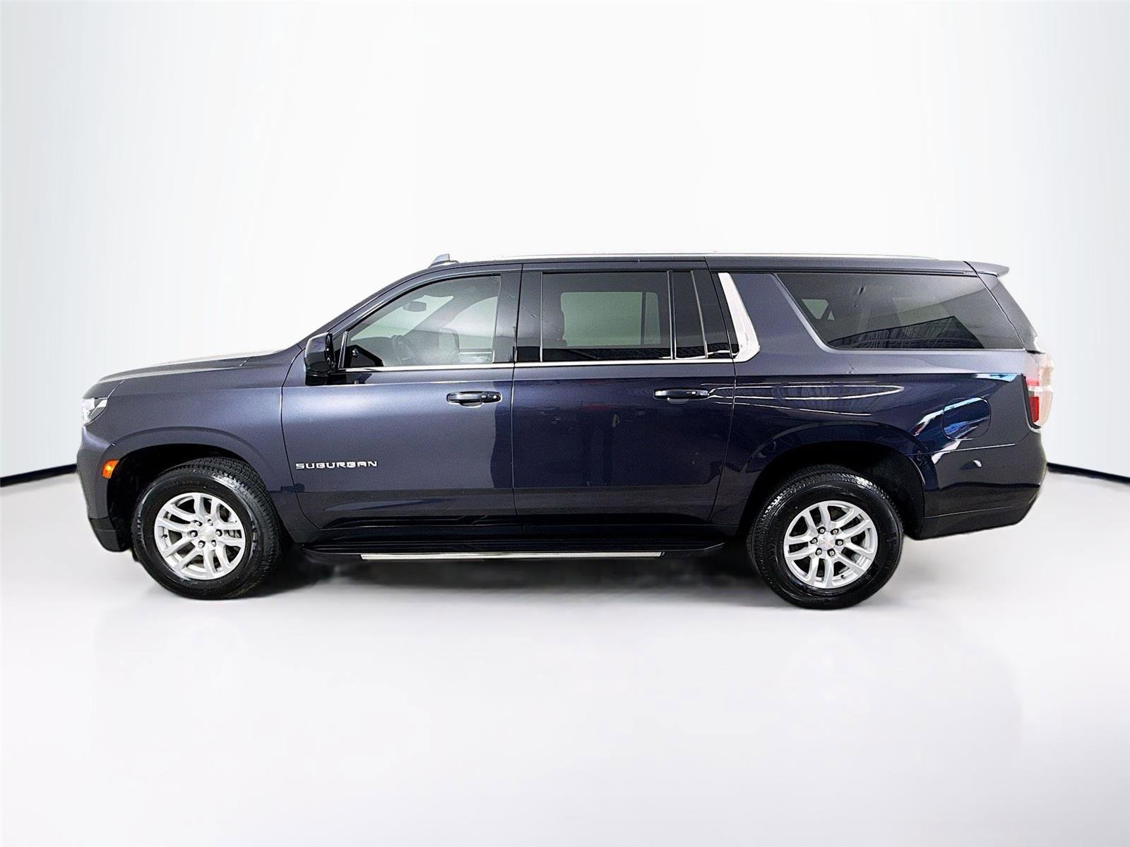 Used 2023 Chevrolet Suburban LS image 26