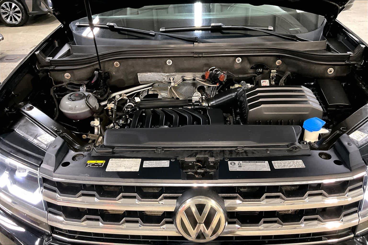 Used 2018 Volkswagen Atlas SEL AWD/4WD image 32