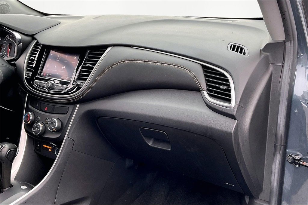 Used 2021 Chevrolet Trax LS w/ Tint and Cruise Package image 28