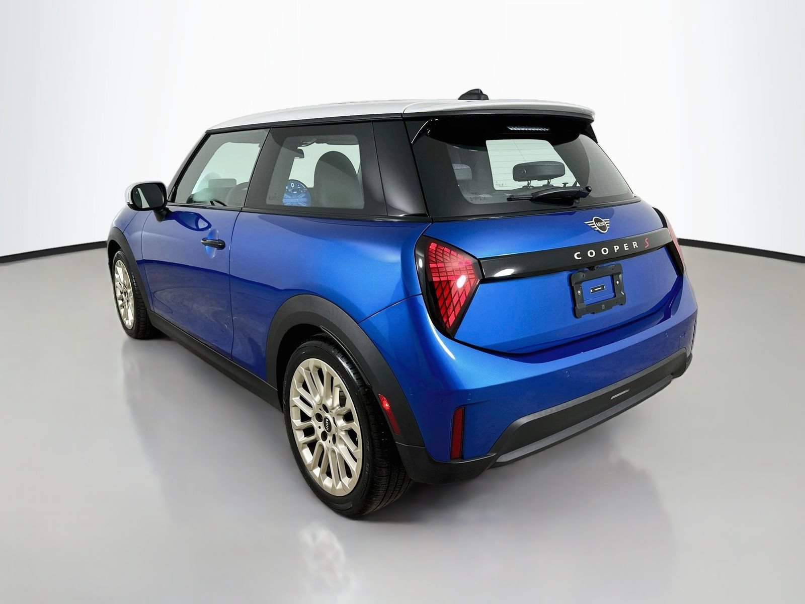 Certified 2026 MINI Cooper S FWD image 7