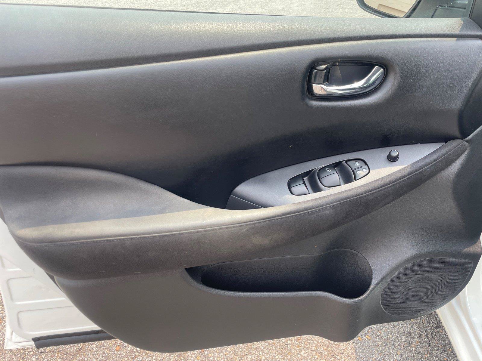 Used 2016 Nissan Leaf S w/ Charger Package FWD image 18