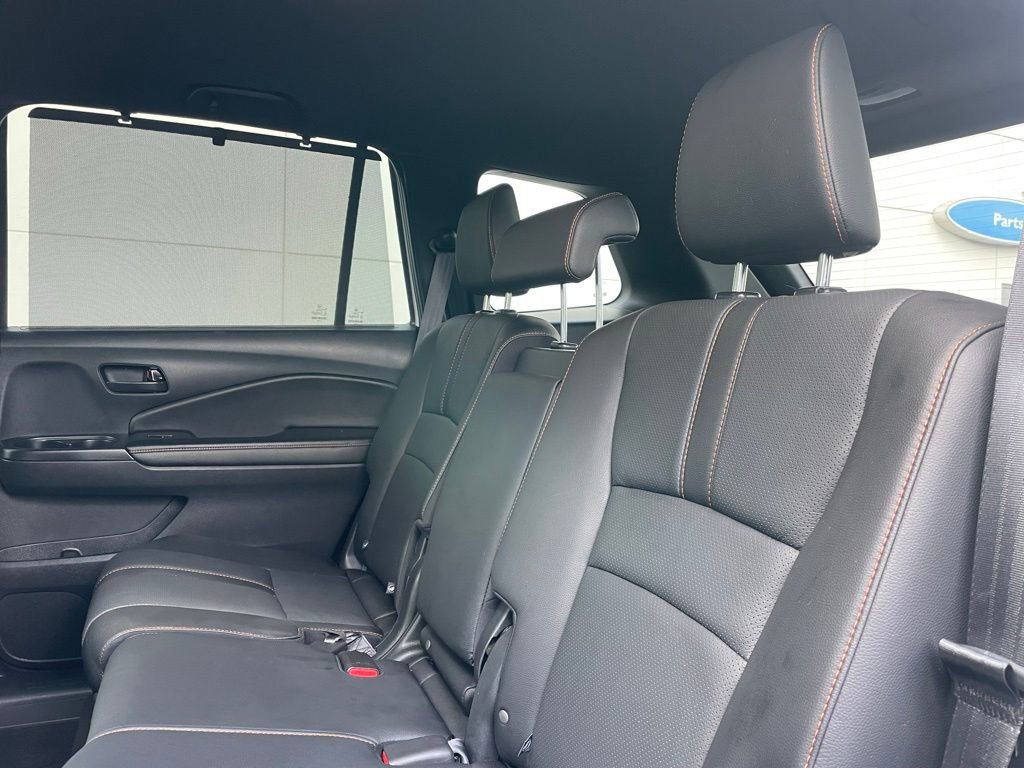Certified 2023 Honda Passport TrailSport image 39