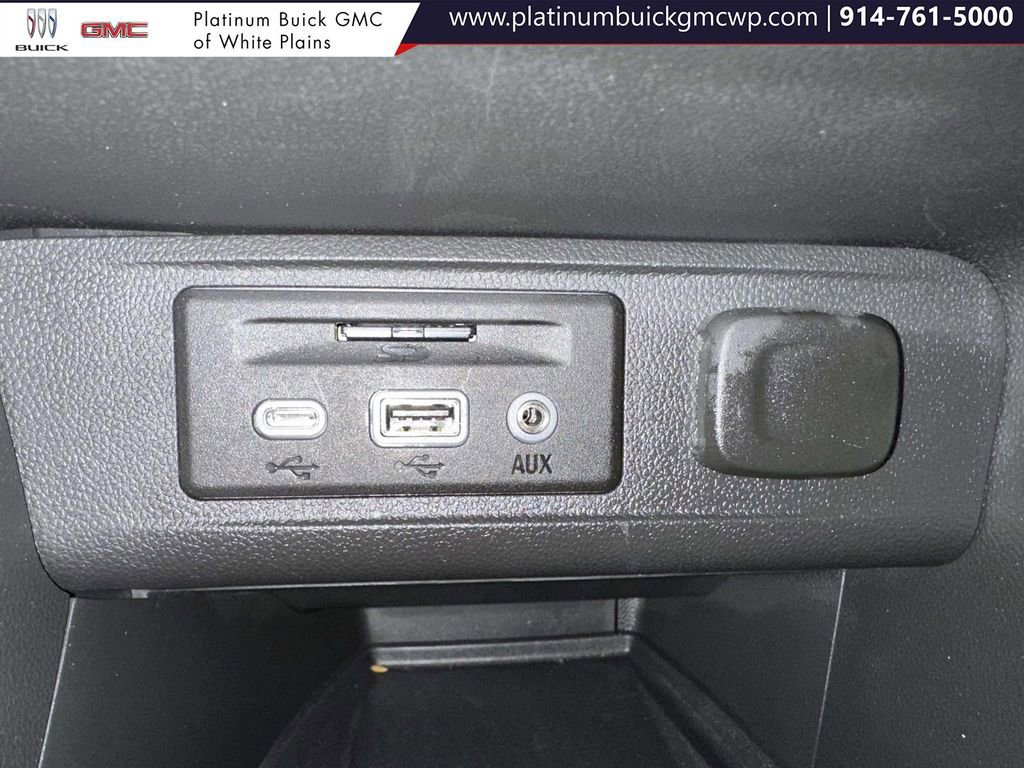 Used 2022 Buick Encore GX Essence w/ Advanced Technology Package image 29