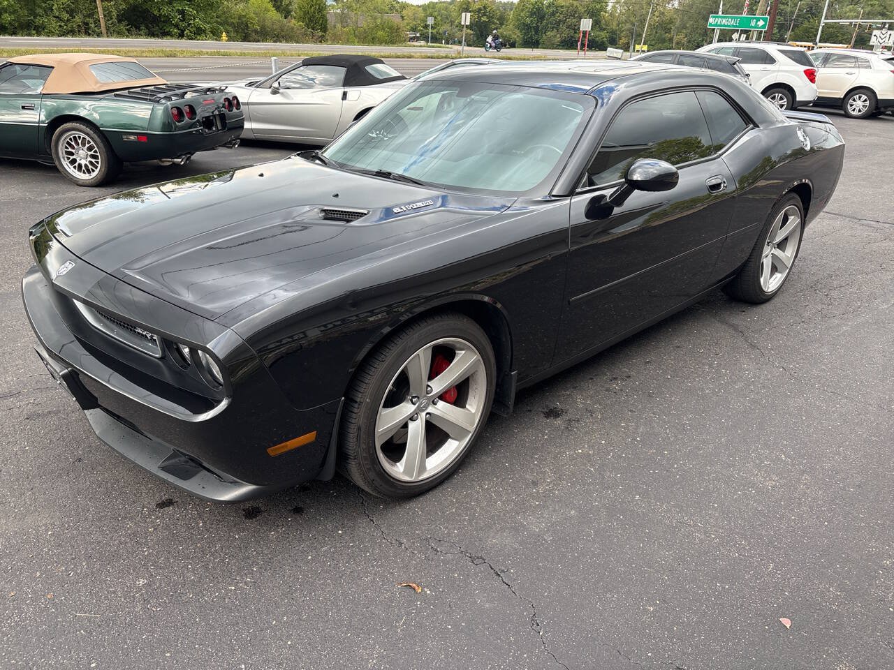 Used 2010 Dodge Challenger SRT8 w/ SRT Option Group II RWD image 7