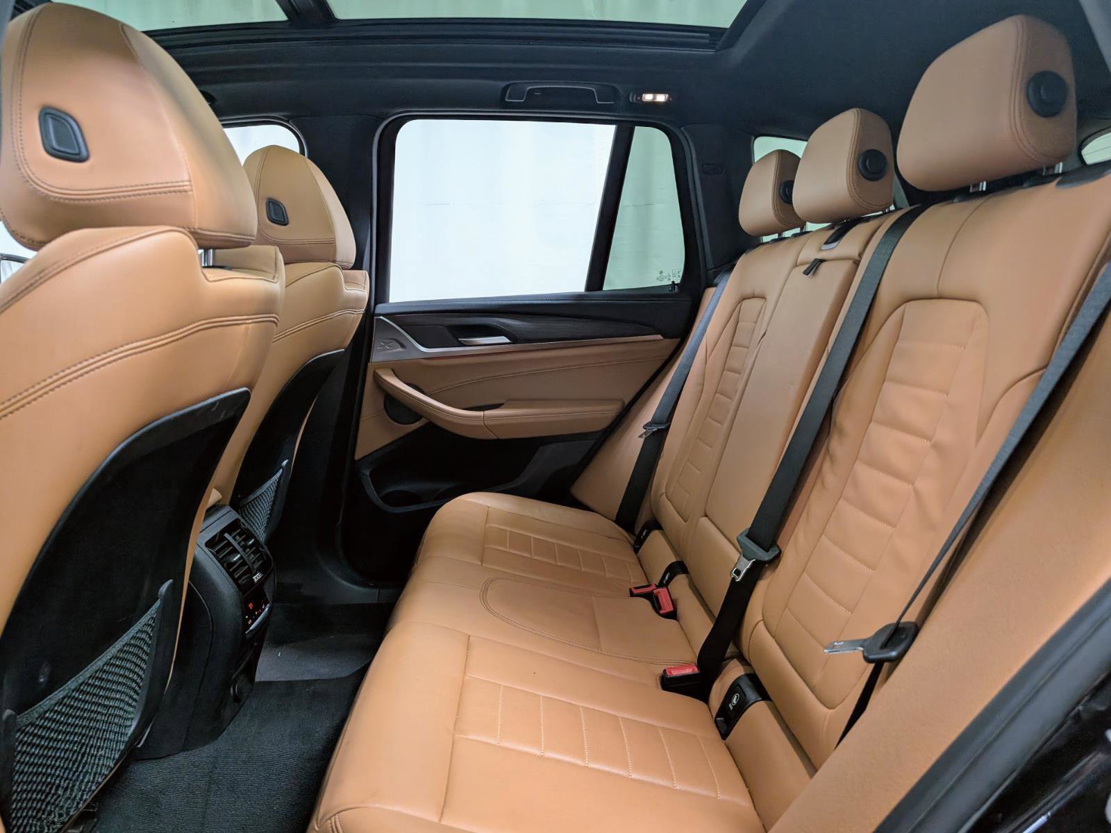 Used 2018 BMW X3 M40i image 18