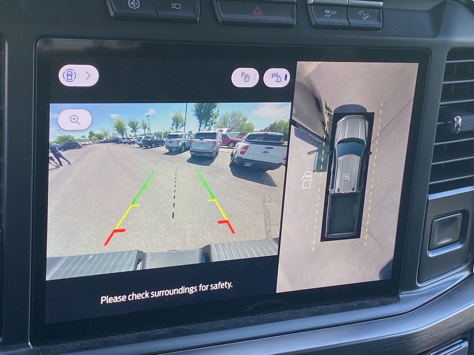 Used 2023 Ford F350 Lariat w/ FX4 Off-Road Package image 22