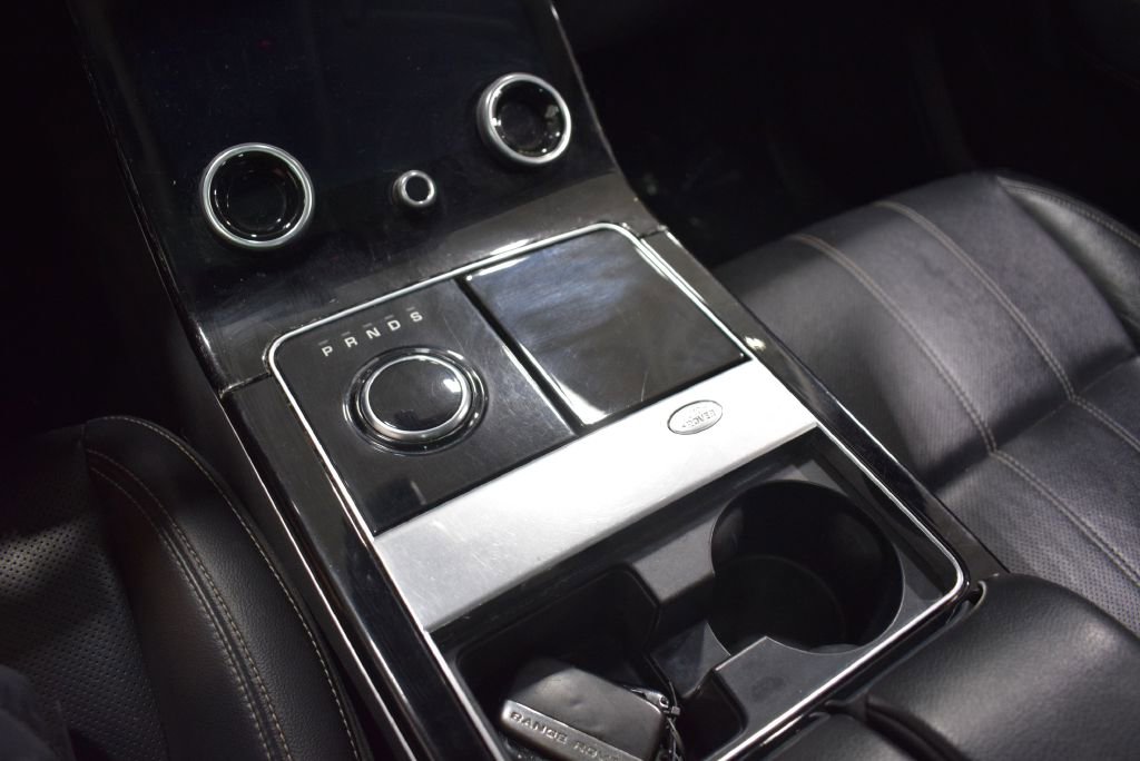 Used 2019 Land Rover Range Rover Velar S image 23