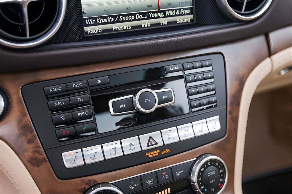 Used 2016 Mercedes-Benz SL 550 image 18