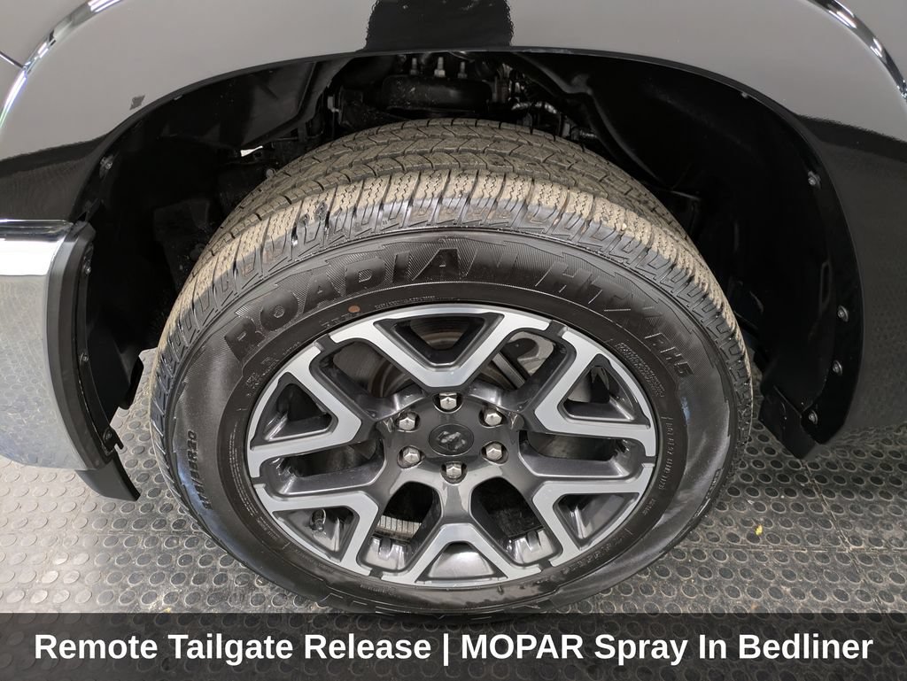 Used 2025 RAM 1500 Laramie w/ Bed Utility Group AWD/4WD image 9