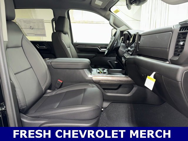 New 2026 Chevrolet Silverado 3500 LTZ w/ LTZ Plus Package image 23