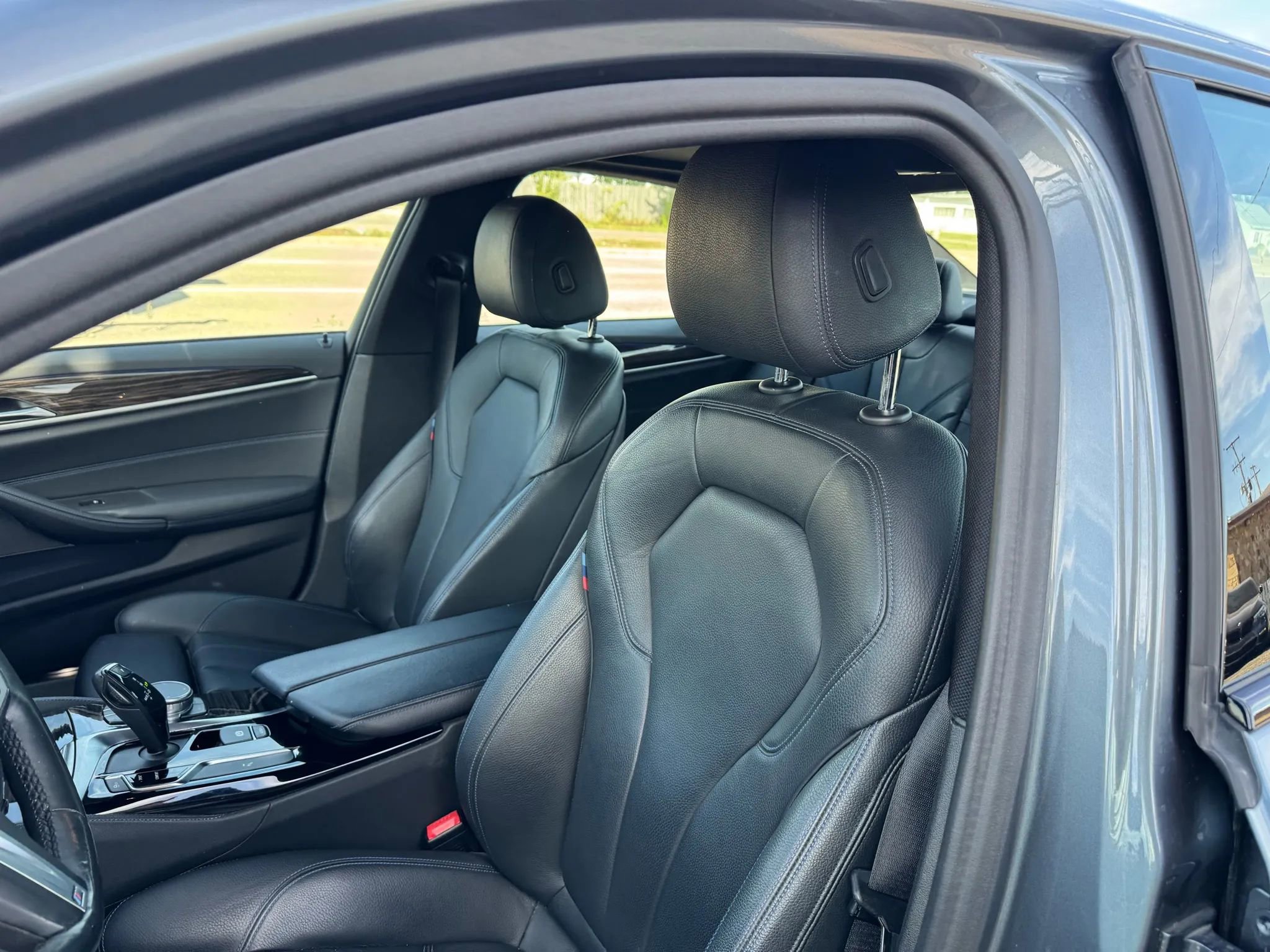 Used 2019 BMW 540i xDrive w/ M Sport Package image 15