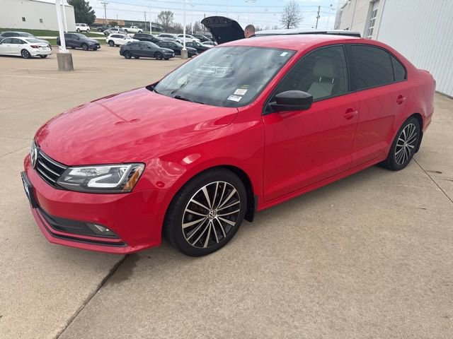 Used 2016 Volkswagen Jetta Sport w/ Lighting Package image 4