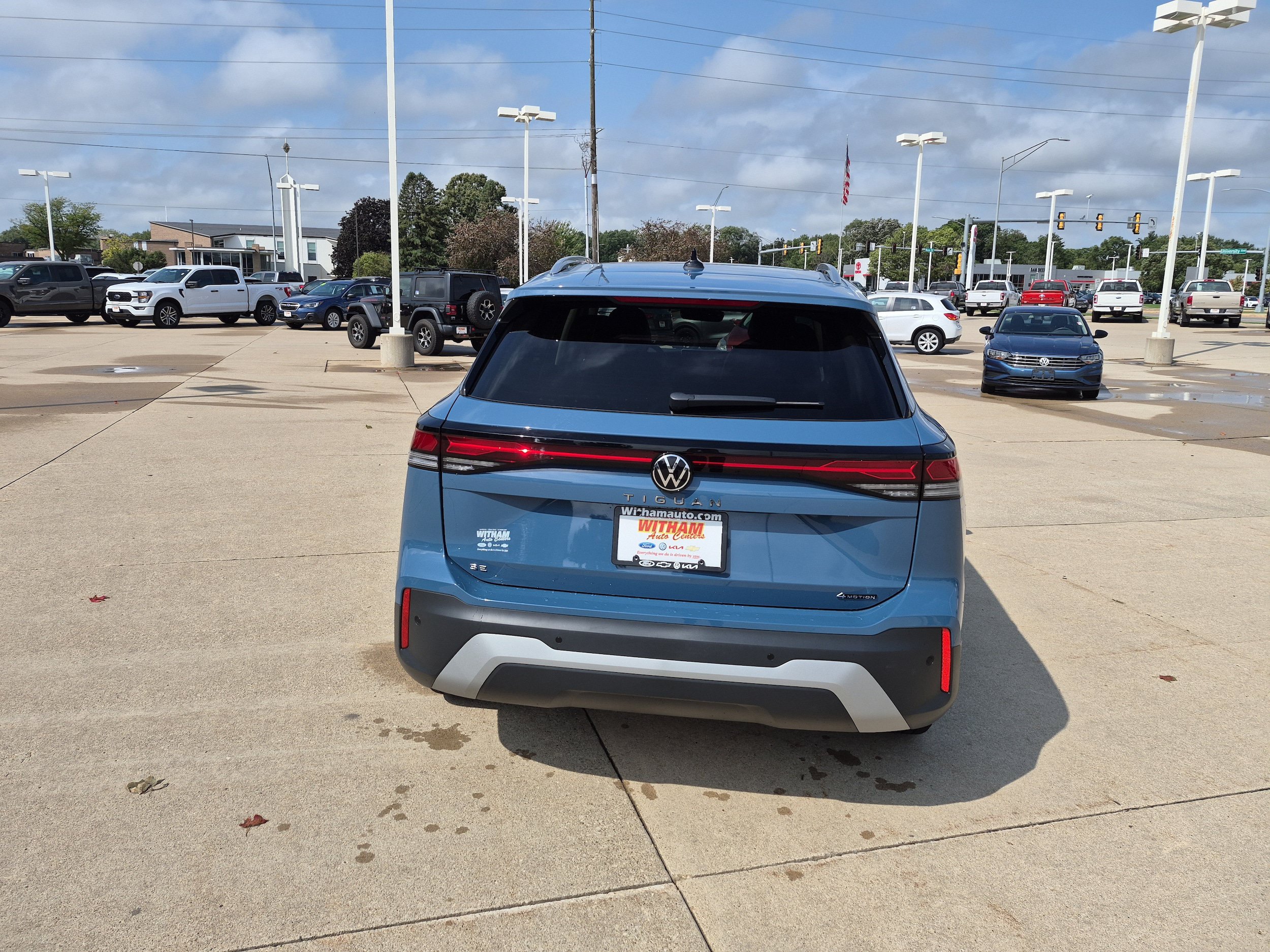 New 2026 Volkswagen Tiguan SE AWD/4WD image 5
