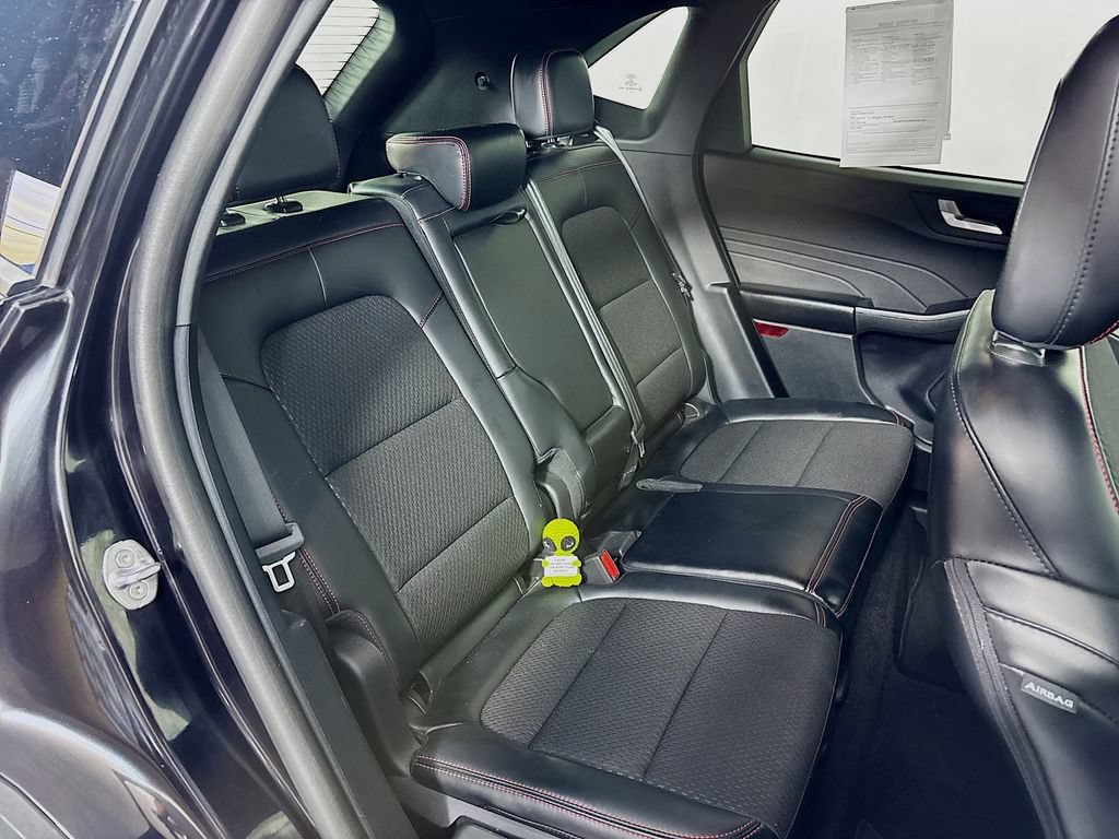 Used 2025 Ford Escape ST-Line FWD image 25