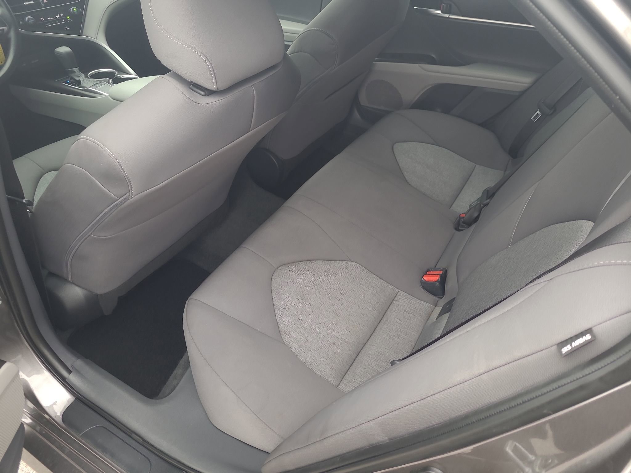 Used 2022 Toyota Camry LE image 24