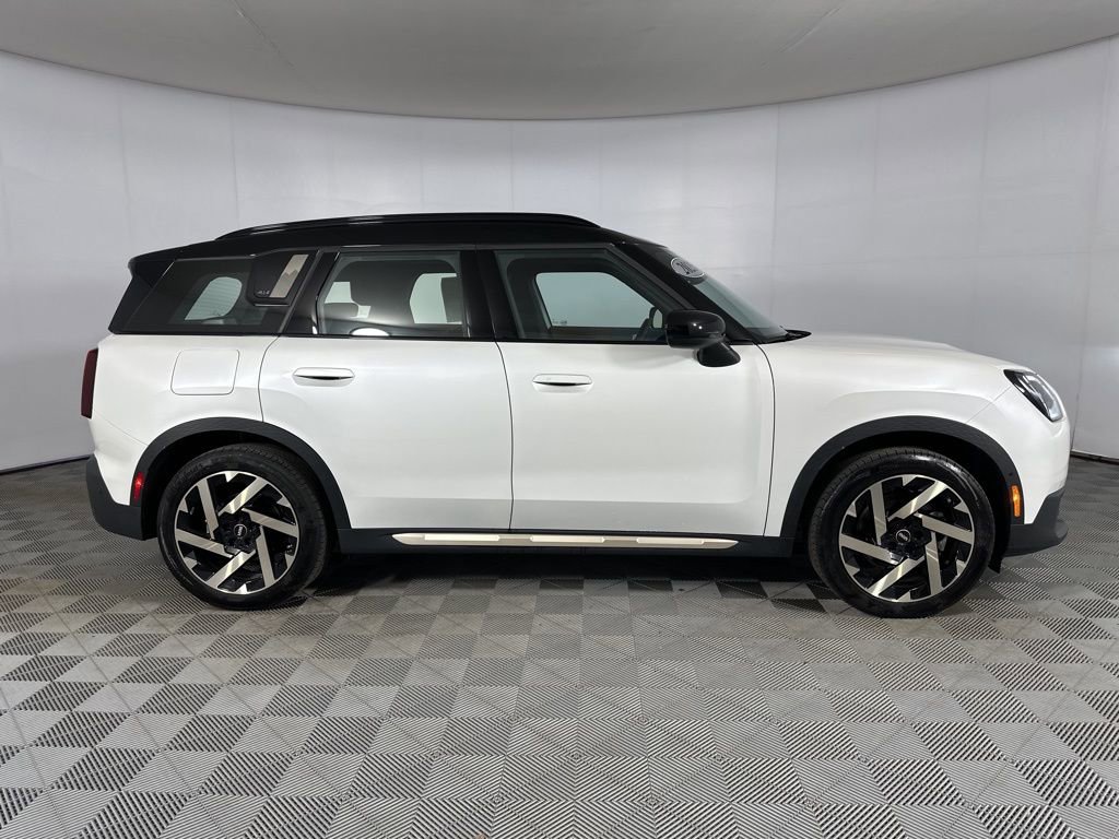 Certified 2025 MINI Cooper Countryman SE AWD/4WD image 25