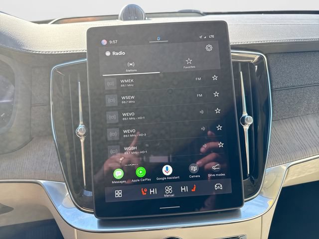 Certified 2025 Volvo XC90 B6 Ultra AWD/4WD image 15