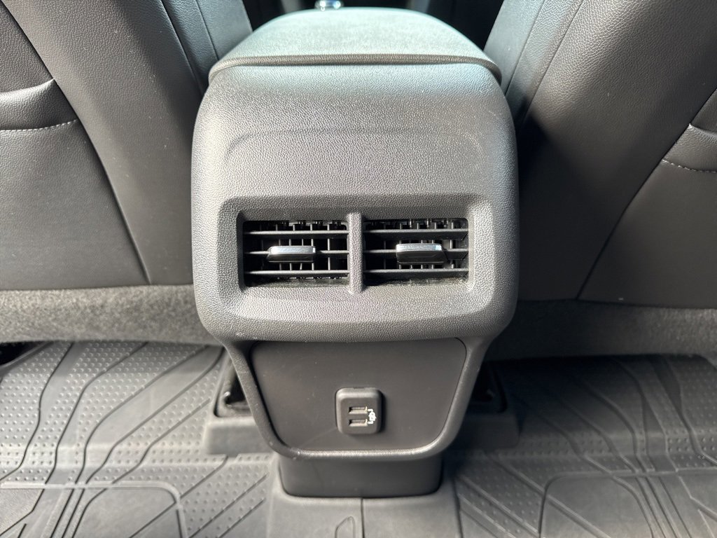 Used 2021 Chevrolet Equinox LT image 21