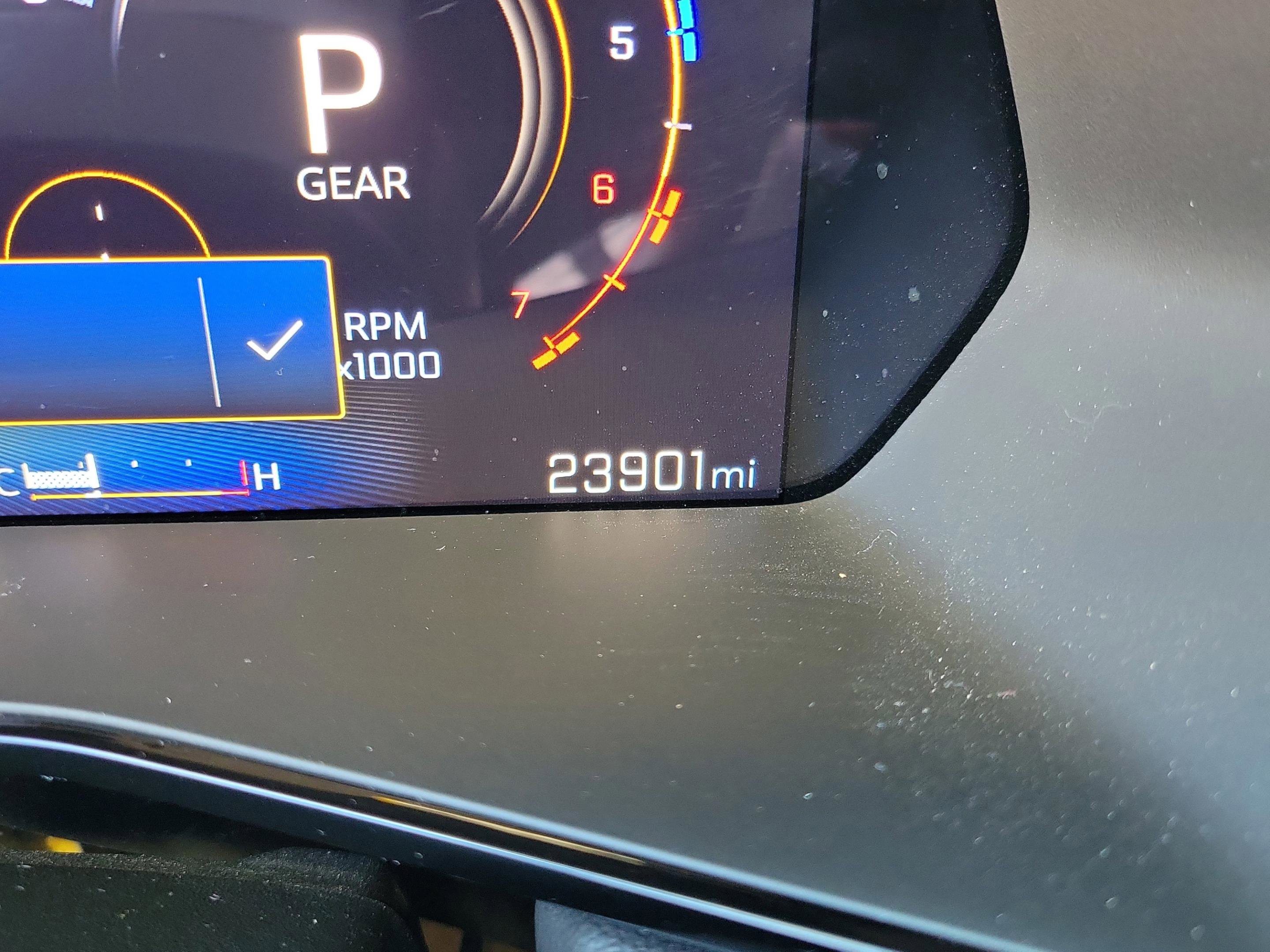 Used 2024 Chevrolet Colorado LT w/ LT Convenience Package image 24