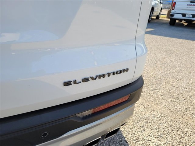 Used 2025 GMC Acadia Elevation image 12