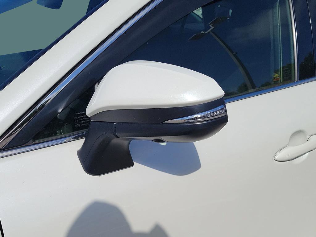 Used 2021 Toyota Venza Limited w/ Activity Package (TMS) image 19