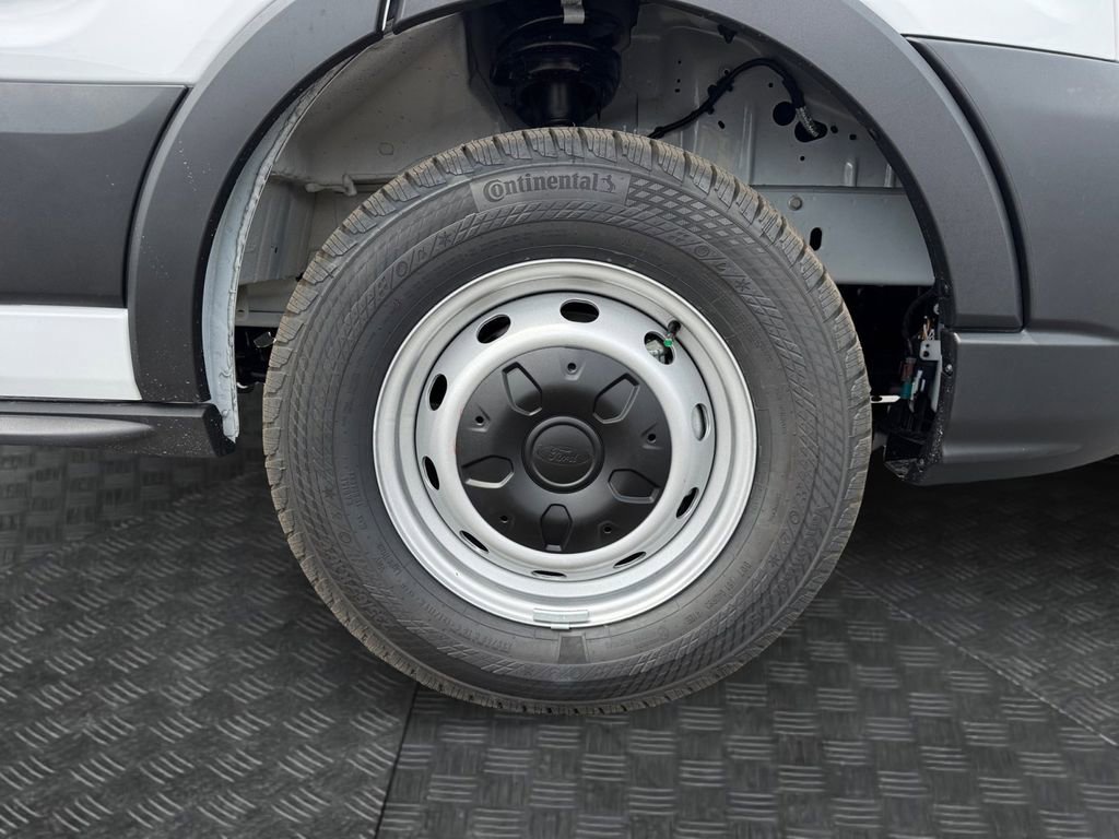 New 2026 Ford Transit 250 148 Medium Roof image 17
