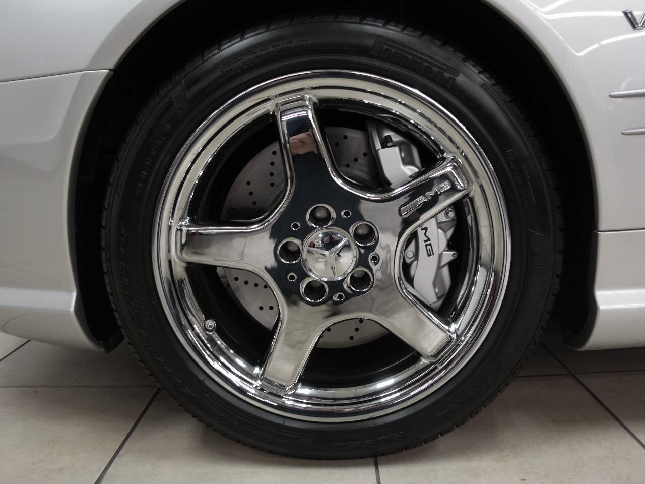 Used 2004 Mercedes-Benz SL 55 AMG SL 55 AMG 2dr Convertible image 40