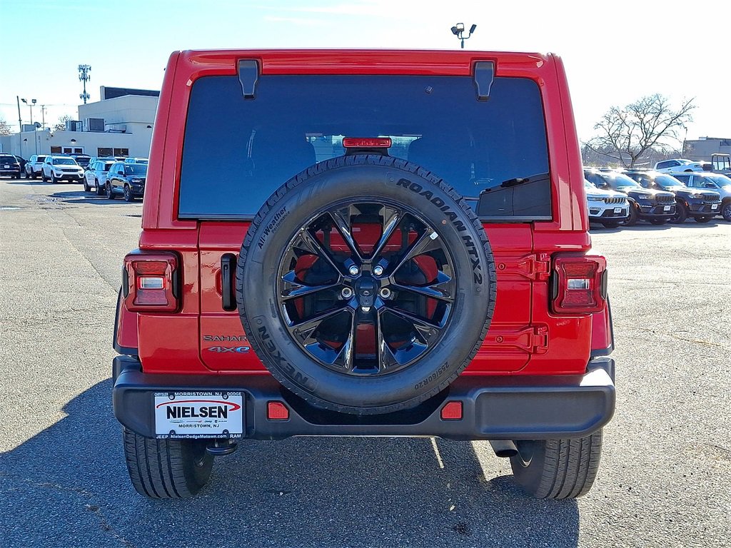 Used 2025 Jeep Wrangler Unlimited Sahara image 23