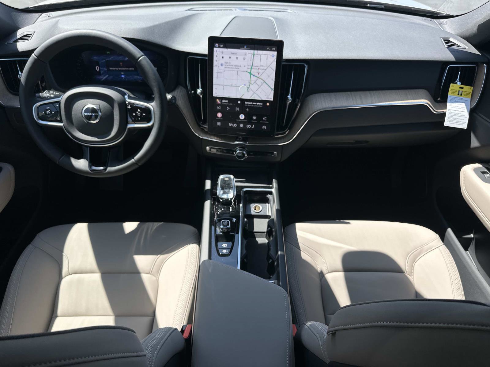 New 2026 Volvo XC60 B5 Plus w/ Protection Package Premier AWD/4WD image 7