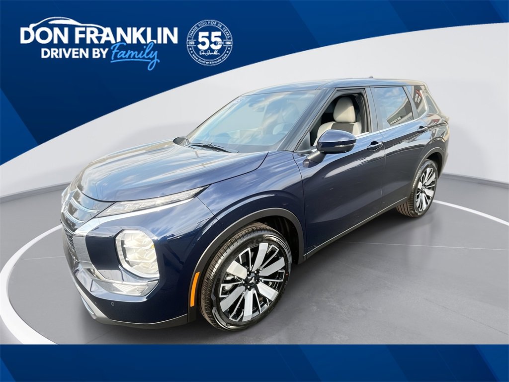 New 2025 Mitsubishi Outlander SE image 1